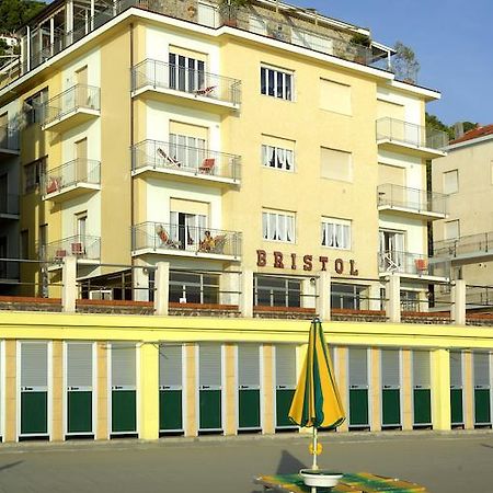 Hotel Bristol Laigueglia Buitenkant foto