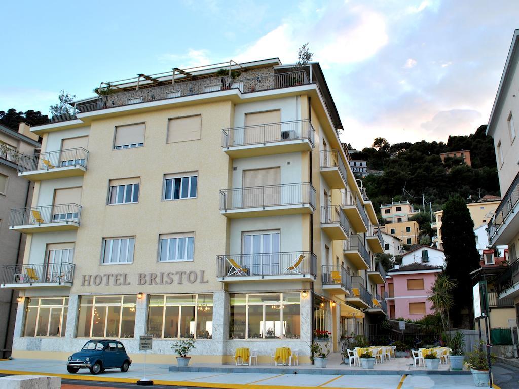 Hotel Bristol Laigueglia Buitenkant foto