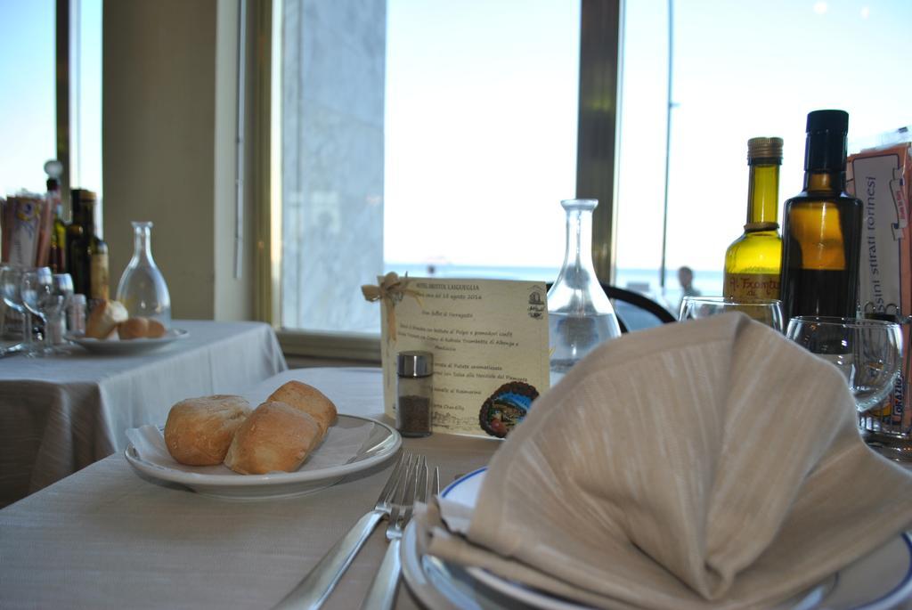 Hotel Bristol Laigueglia Buitenkant foto